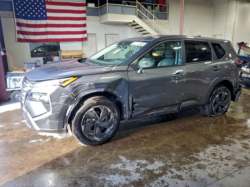 Фото 1 - NISSAN ROGUE