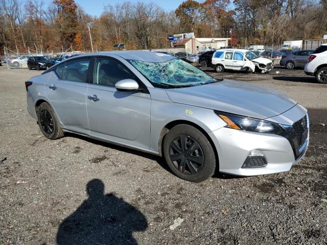 Фото 4 - NISSAN ALTIMA