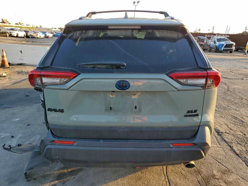 Фото 6 - TOYOTA RAV4