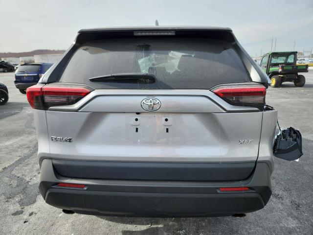 Фото 6 - TOYOTA RAV4