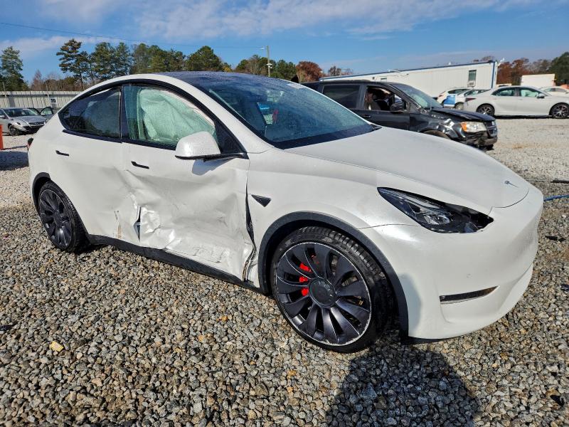 Фото 4 - TESLA MODEL Y