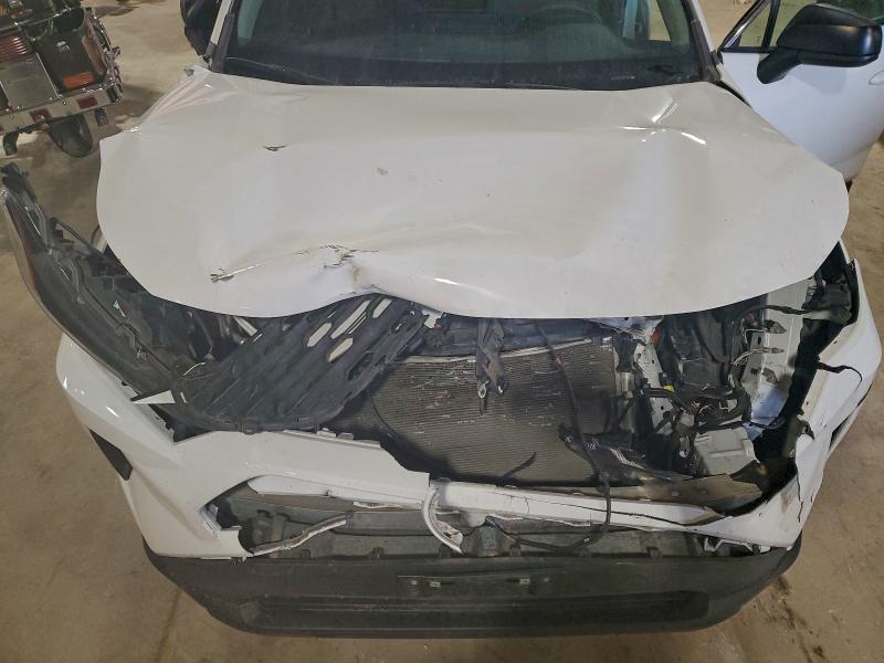 Фото 12 - TOYOTA RAV4