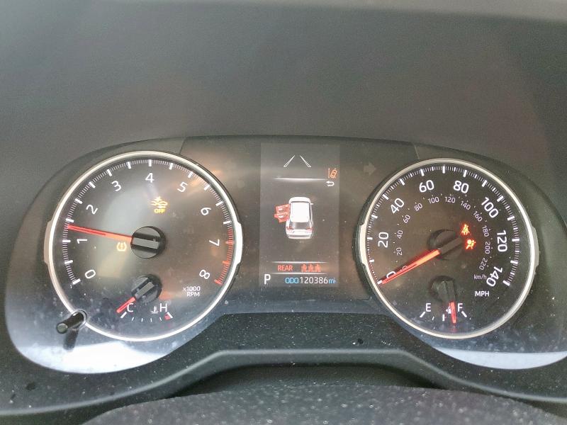 Фото 9 - TOYOTA RAV4