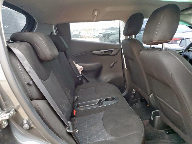 Фото 10 - CHEVROLET SPARK