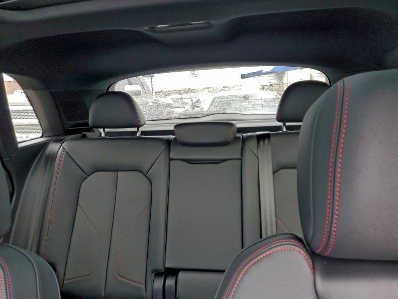 Фото 10 - AUDI Q3