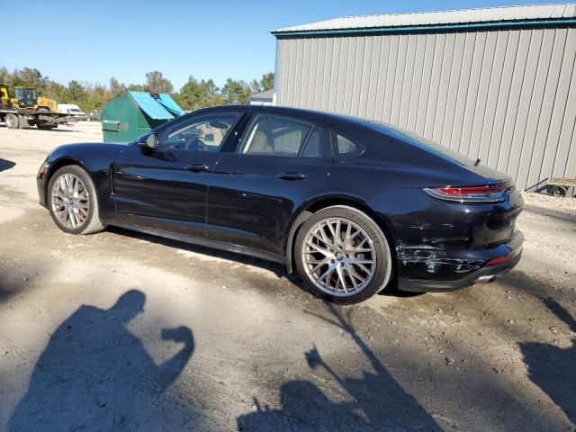 Фото 2 - PORSCHE PANAMERA