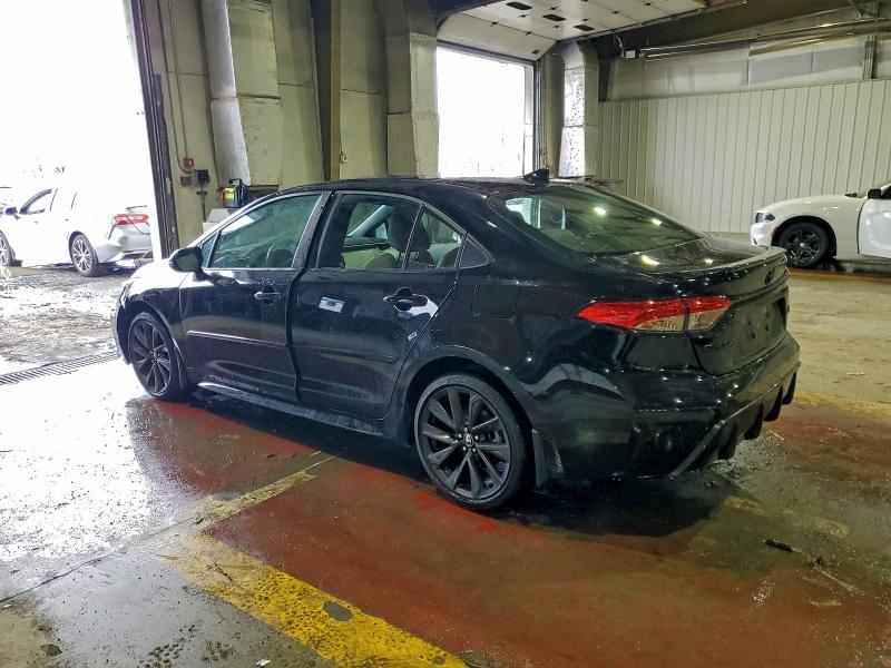 Фото 2 - TOYOTA COROLLA