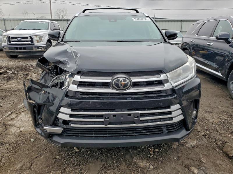 Фото 5 - TOYOTA HIGHLANDER