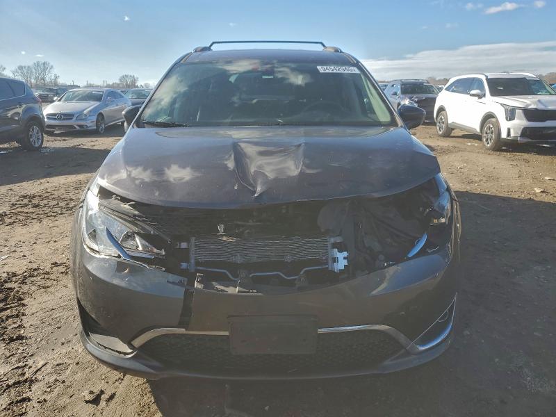 Фото 5 - CHRYSLER PACIFICA