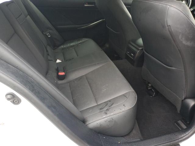 Фото 10 - LEXUS IS