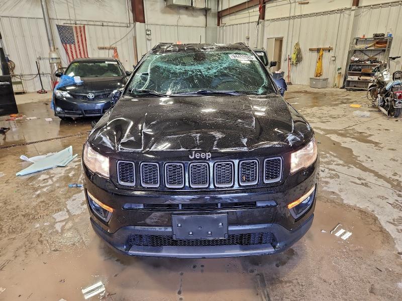 Фото 5 - JEEP COMPASS