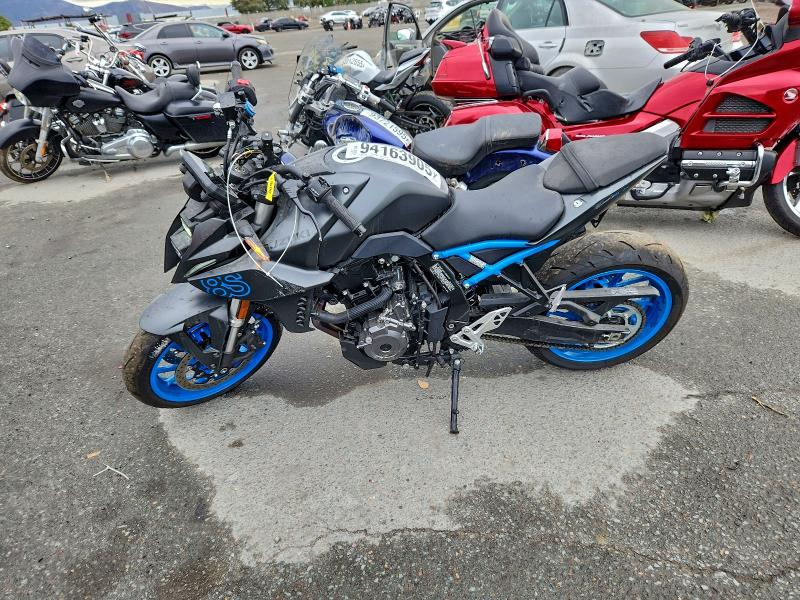 SUZUKI GSX800 R 2024
