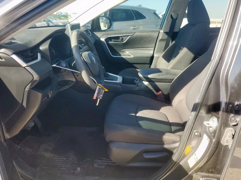 Фото 7 - TOYOTA RAV4