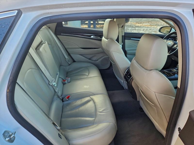 Фото 10 - BUICK LACROSSE