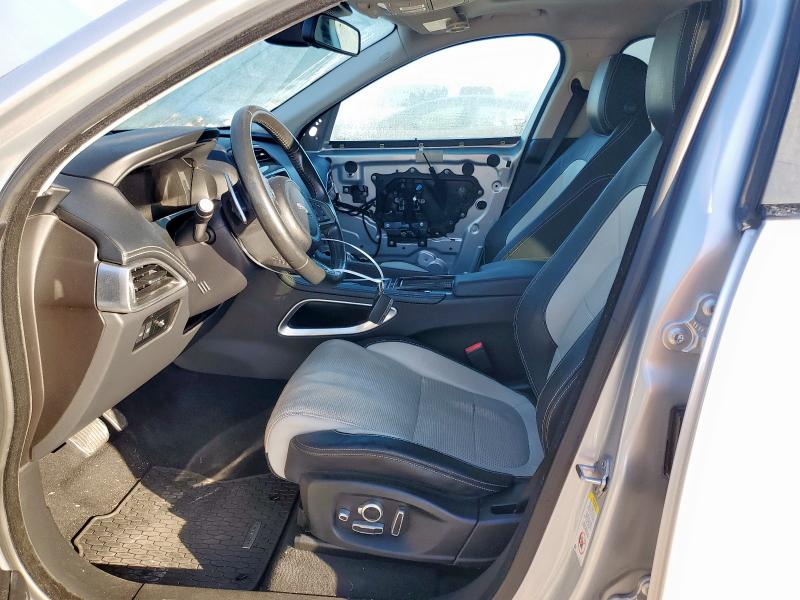 Фото 7 - JAGUAR F-PACE