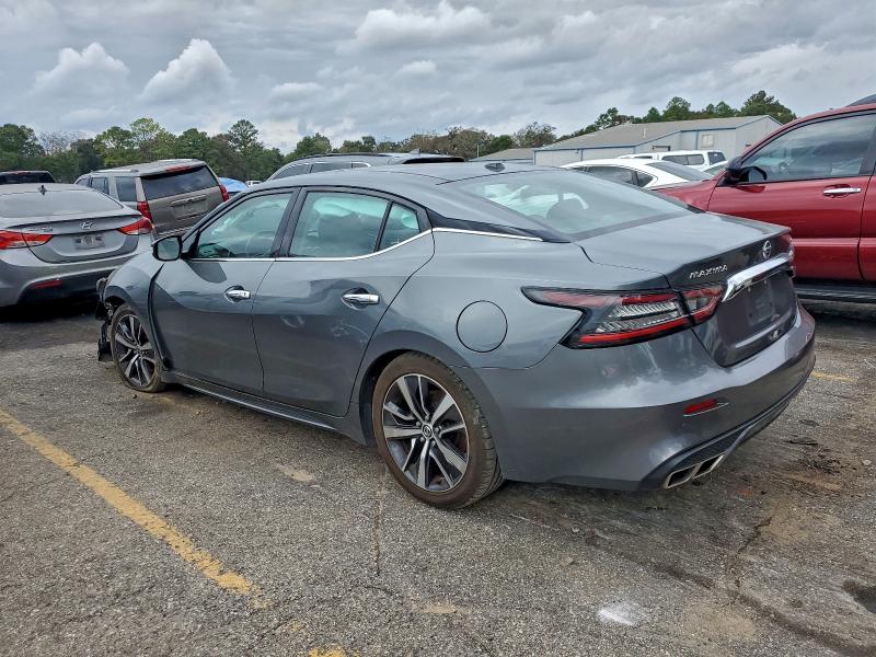 Фото 2 - NISSAN MAXIMA