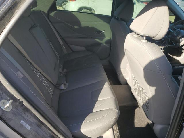 Фото 10 - HYUNDAI ELANTRA