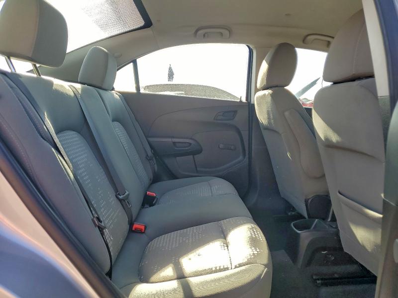 Фото 10 - CHEVROLET SONIC