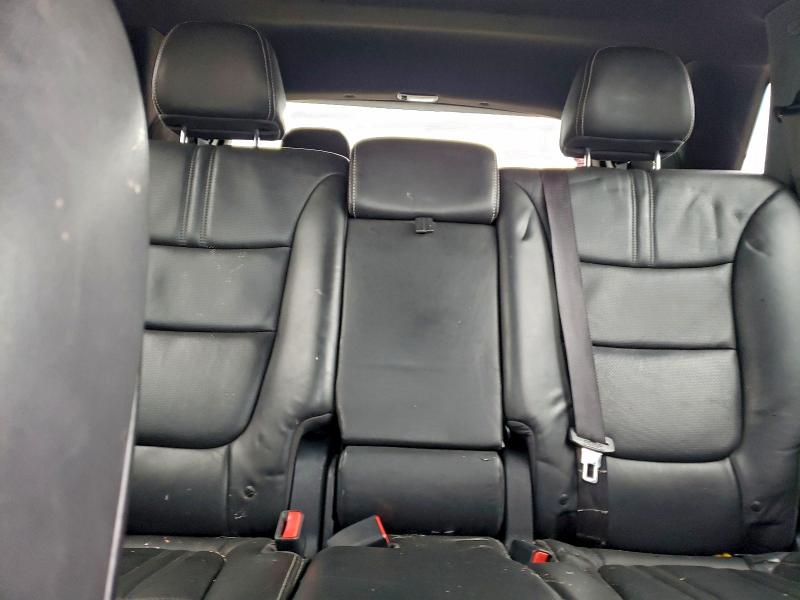 Фото 10 - KIA SORENTO