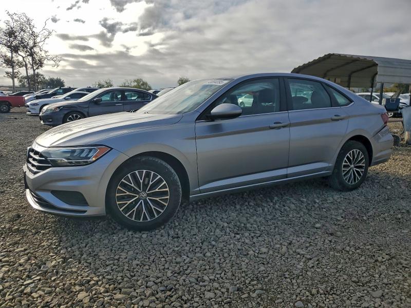 Фото 1 - VOLKSWAGEN JETTA