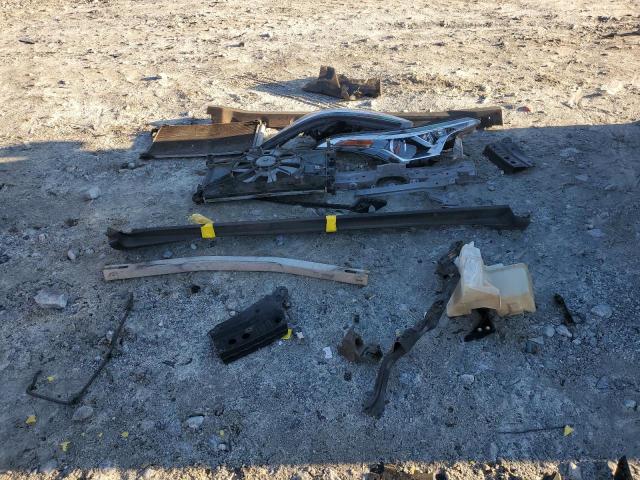 Фото 12 - TOYOTA C-HR