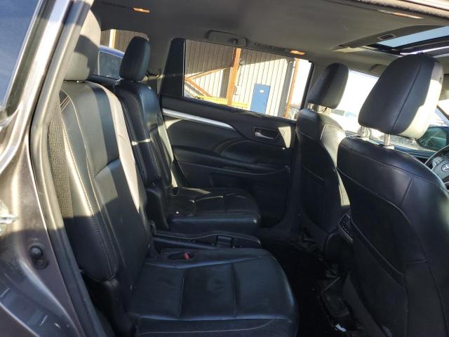 Фото 10 - TOYOTA HIGHLANDER