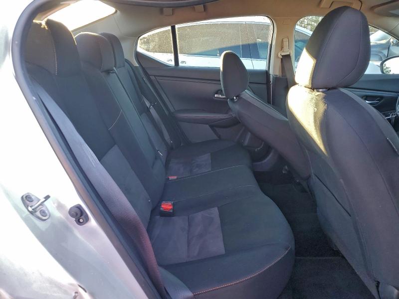 Фото 10 - NISSAN SENTRA