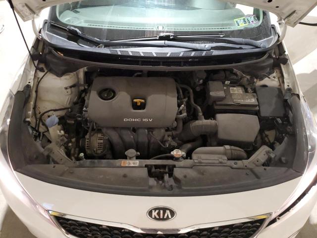 Фото 11 - KIA FORTE