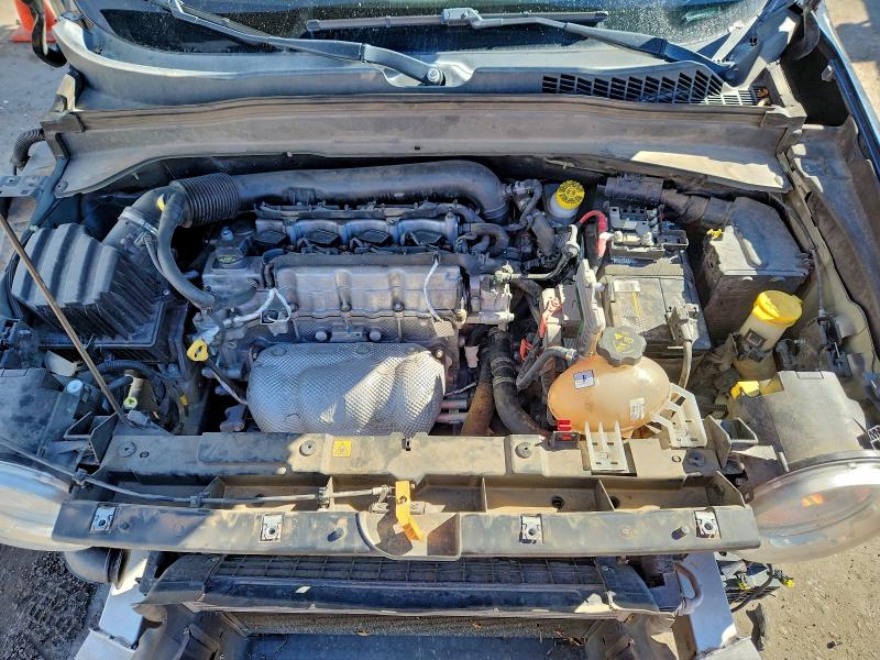 Фото 11 - JEEP RENEGADE