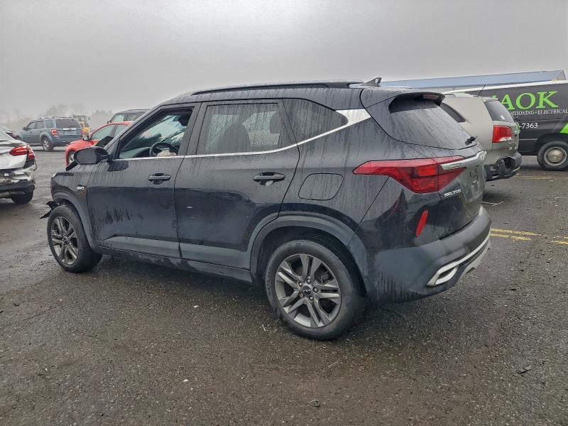 Фото 2 - KIA SELTOS