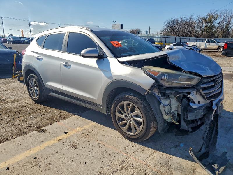 Фото 4 - HYUNDAI TUCSON