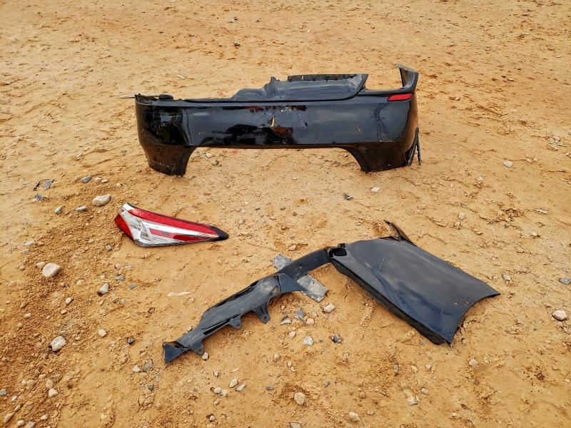 Фото 12 - TOYOTA CAMRY