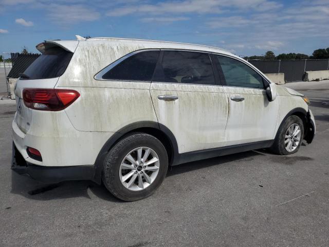 Фото 3 - KIA SORENTO
