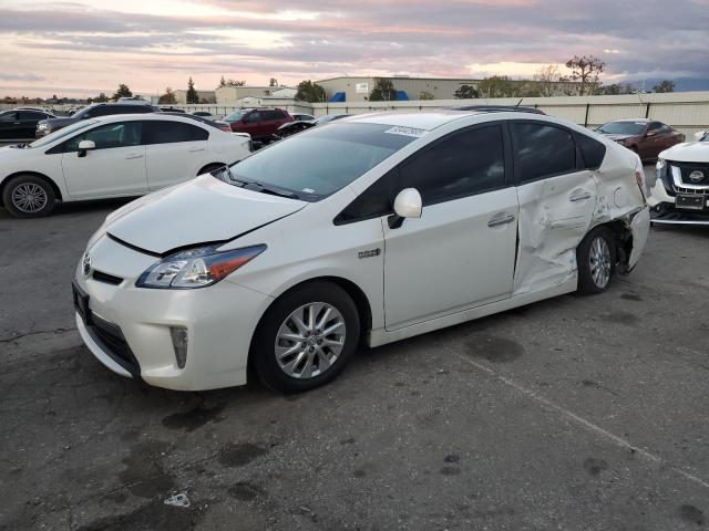 Фото 1 - TOYOTA PRIUS