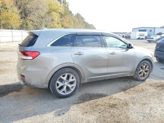 Фото 3 - KIA SORENTO