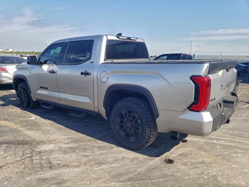 Фото 2 - TOYOTA TUNDRA