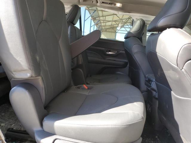 Фото 10 - TOYOTA GRAND HIGH