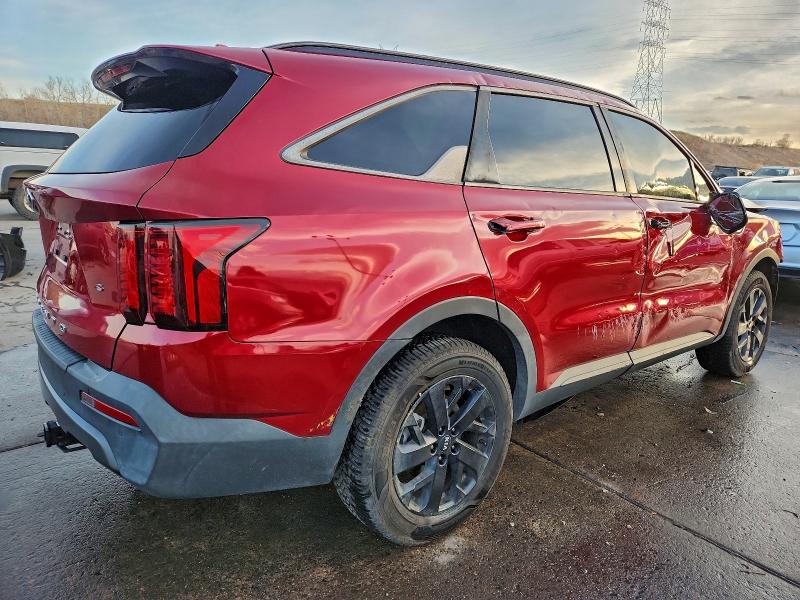 Фото 3 - KIA SORENTO