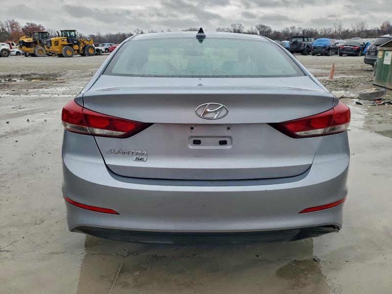 Фото 6 - HYUNDAI ELANTRA