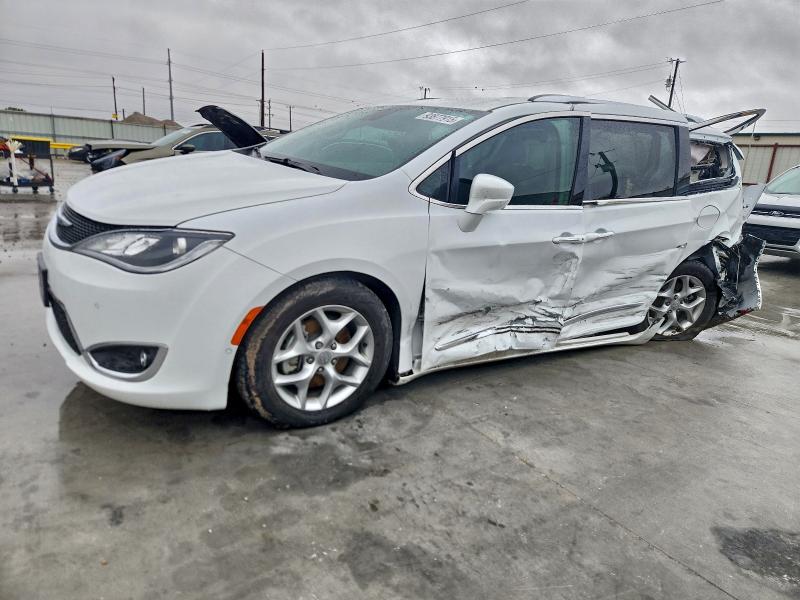 Фото 1 - CHRYSLER PACIFICA