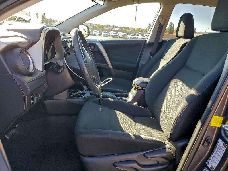 Фото 7 - TOYOTA RAV4