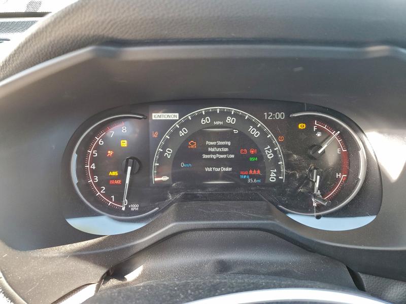 Фото 9 - TOYOTA RAV4