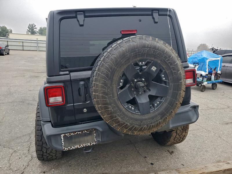 Фото 6 - JEEP WRANGLER