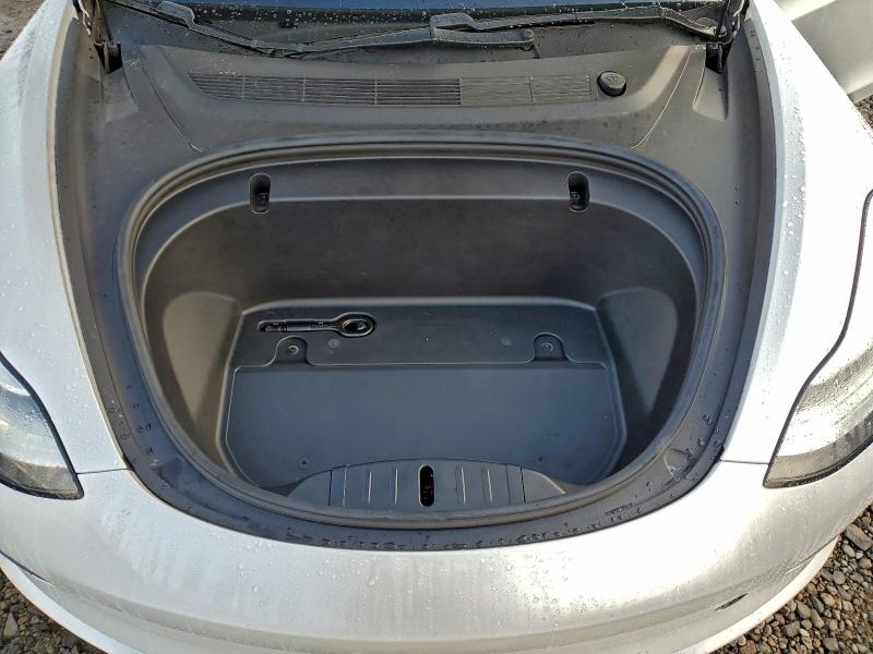 Фото 11 - TESLA MODEL 3