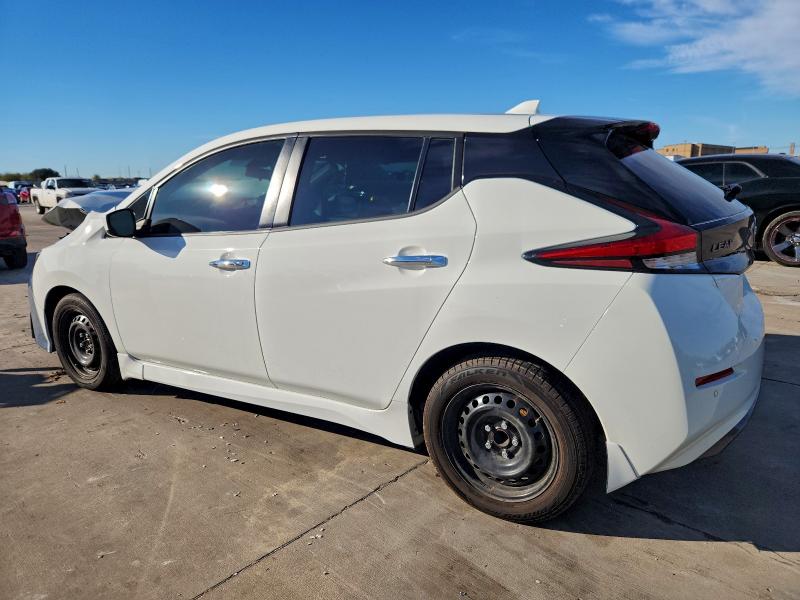 Фото 2 - NISSAN LEAF