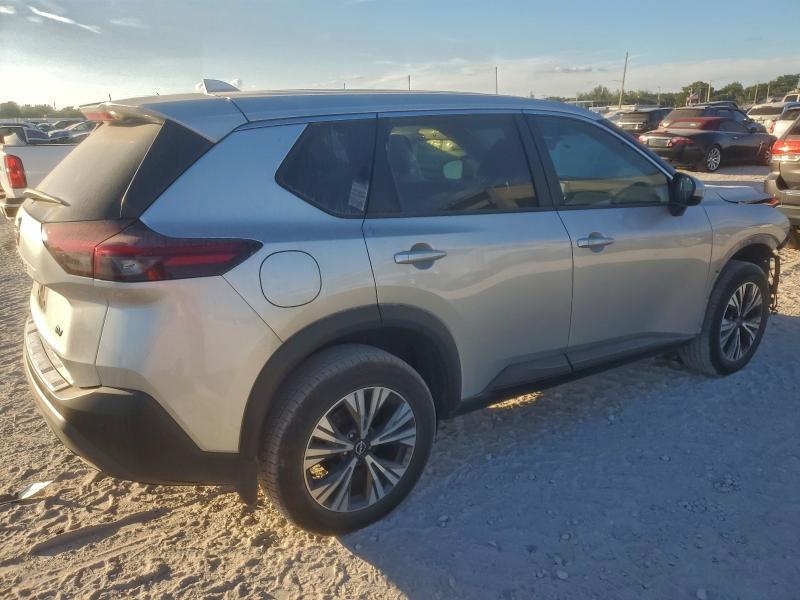 Фото 3 - NISSAN ROGUE