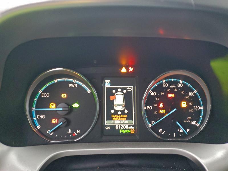 Фото 9 - TOYOTA RAV4