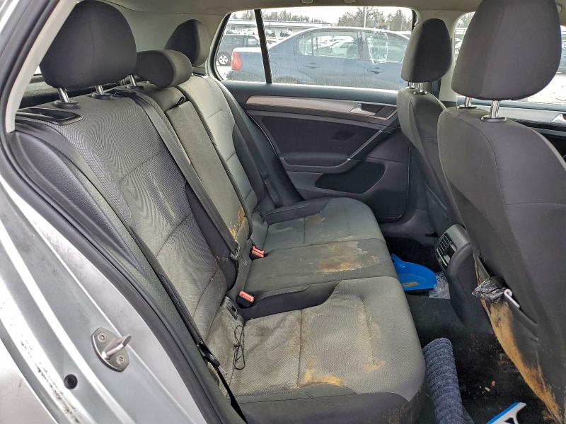 Фото 10 - VOLKSWAGEN GOLF