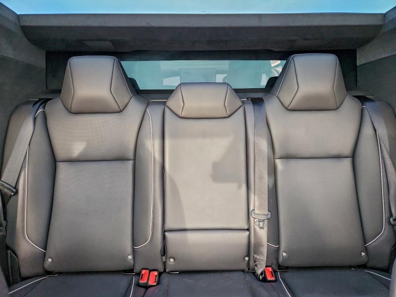 TESLA CYBERTRUCK 2024 VIN 7G2CEHEE2RA038355