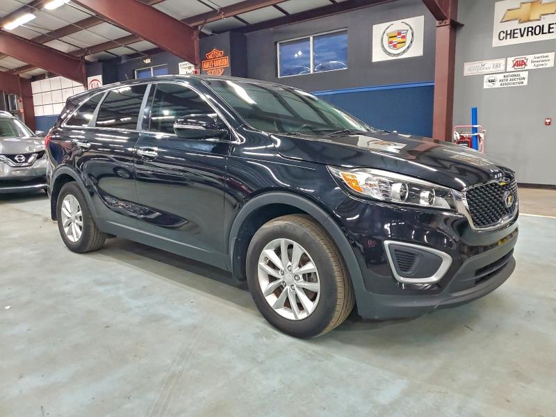 Фото 4 - KIA SORENTO